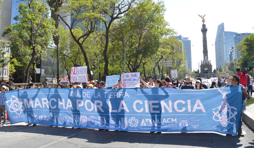 2.-Arranca-la-marcha-a-las-cuatro-y-media-de-la-tarde.jpg